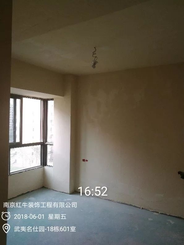 南京武夷名仕園124平米（mǐ）簡美風格裝修  享受家帶來的（de）溫度32六月份_漆工上場（chǎng）